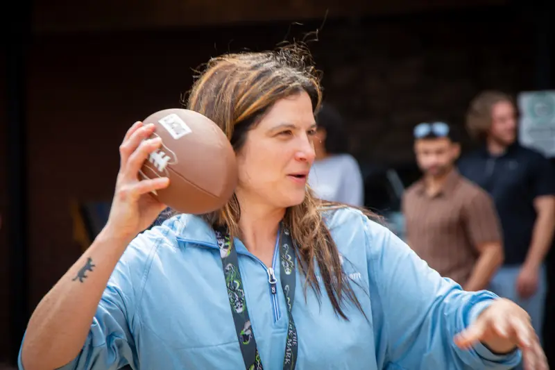 An Abstrakt team member lining up a throw at the Touchdown team event